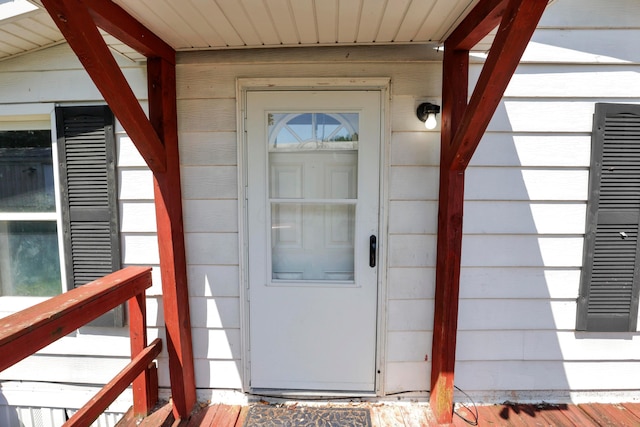 264 Timberline Dr, Circleville, OH 43113 - view of exterior entry