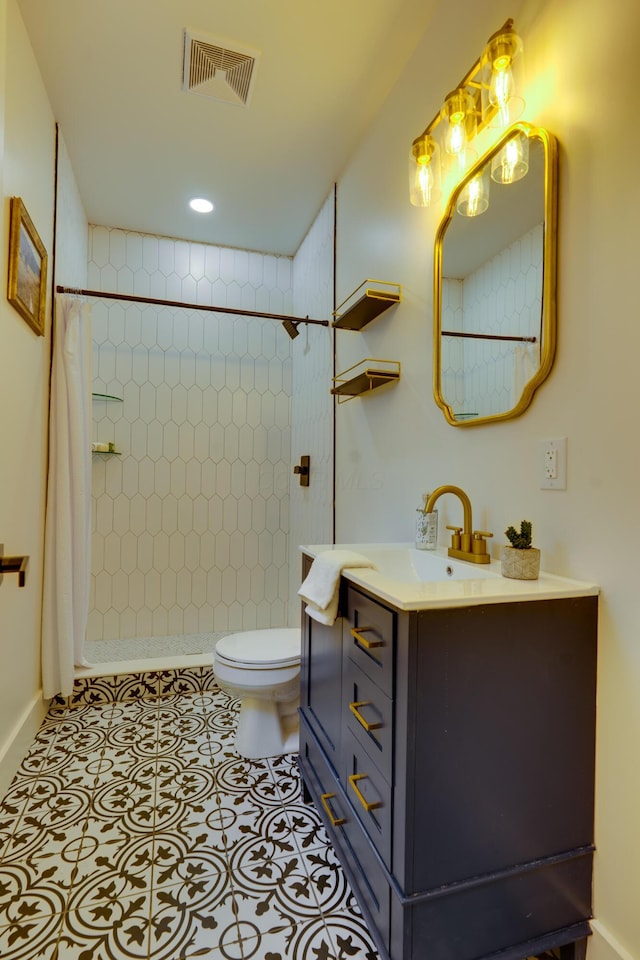 1017 Madison Ave, Columbus, OH 43205 - bathroom with vanity and a tile shower