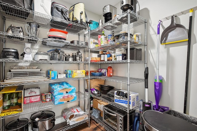 1366 Cole St, Columbus, OH 43205 - view of storage area