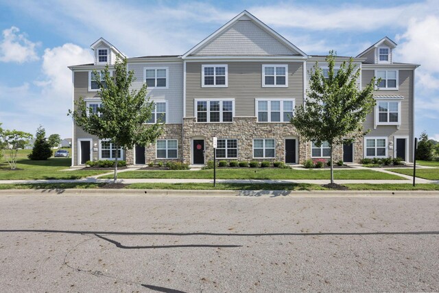 280 Autumn Ridge Cir, Pickerington, OH 43147