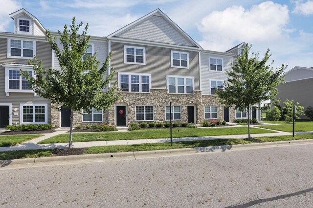 280 Autumn Ridge Cir, Pickerington, OH 43147