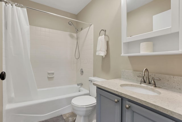 3117 Rivermill Dr Unit 25, Columbus, OH 43220 - bathroom with vanity and shower / bath combination with curtain