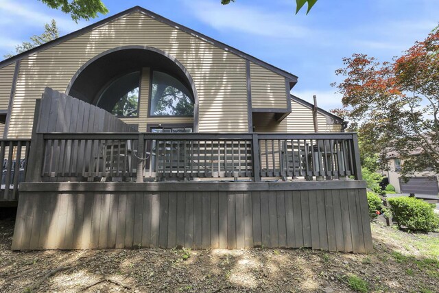 3117 Rivermill Dr Unit 25, Columbus, OH 43220 - back of house with a wooden deck