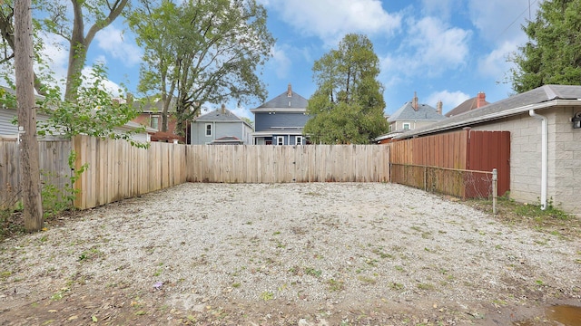 737 Wilson Ave, Columbus, OH 43205 - view of fenced backyard