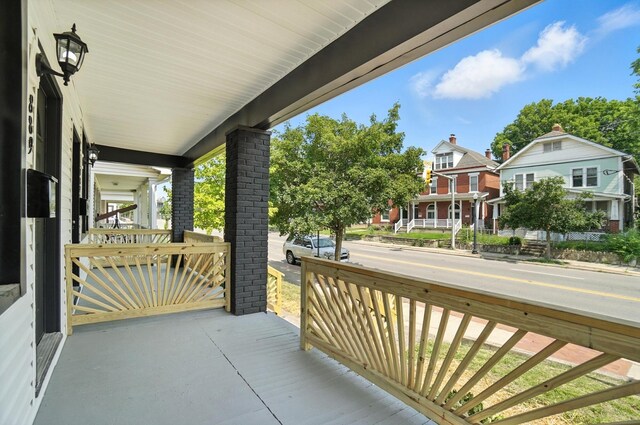 887 E Livingston Ave, Columbus, OH 43205 - photo 8