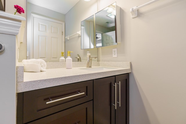 115 E Noble St Unit 2, Columbus, OH 43215 - bathroom featuring vanity