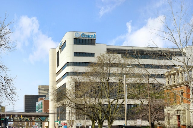 115 E Noble St Unit 2, Columbus, OH 43215 - view of building exterior