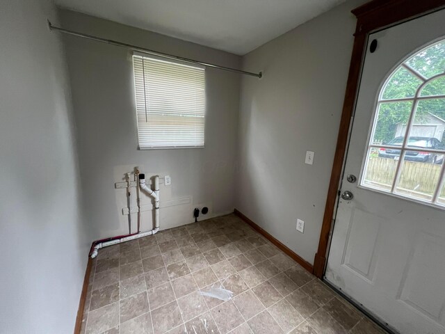 68 Moull St, Newark, OH 43055 - washroom featuring light stone finish flooring