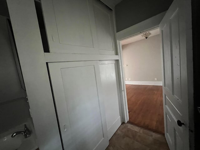 68 Moull St, Newark, OH 43055 - detailed view of baseboards