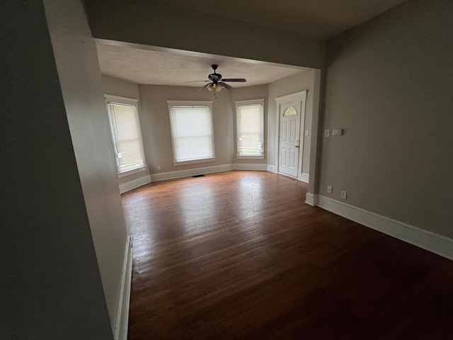 68 Moull St, Newark, OH 43055 - empty room with a ceiling fan and wood finished floors