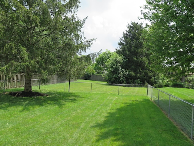1753 Gardenstone Dr, Columbus, OH 43235 - photo 28