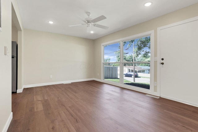 1614 Long St, Lancaster, OH 43130 - spare room with wood finished floors, a ceiling fan, and recessed lighting