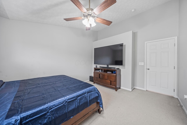 2986 E Powell Rd, Columbus, OH 43240 - bedroom with carpet flooring, a textured ceiling, and a ceiling fan