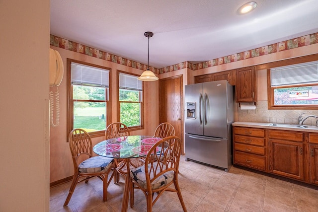 5608 Lynx Dr, Westerville, OH 43081 - dining area featuring wallpapered walls