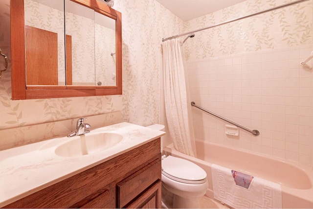 5608 Lynx Dr, Westerville, OH 43081 - bathroom featuring shower / tub combo, vanity, and wallpapered walls