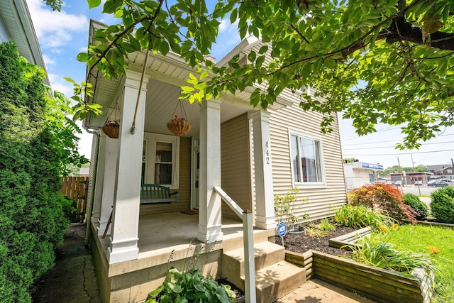 442 Thurman Ave, Columbus, OH 43206 - view of exterior entry featuring covered porch
