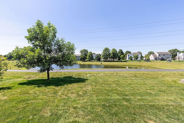 1626 Geranium Dr, Lewis Center, OH 43035 - view of green lawn featuring a water view