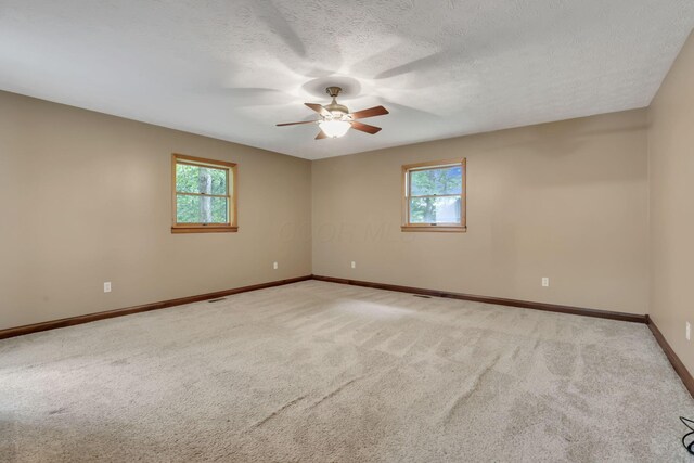 6781 Thoreau Ln NE, Baltimore, OH 43105 - photo 36