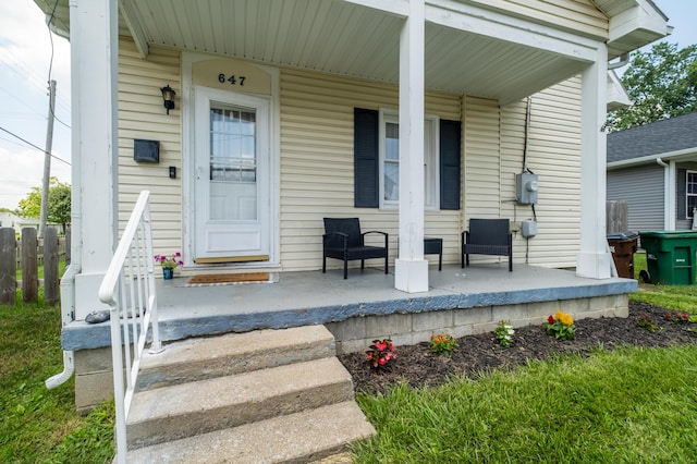 647 Harrison St, Washington Court House, OH 43160 - property entrance featuring a porch