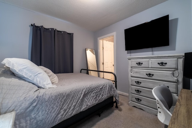 647 Harrison St, Washington Court House, OH 43160 - bedroom with carpet floors and a textured ceiling