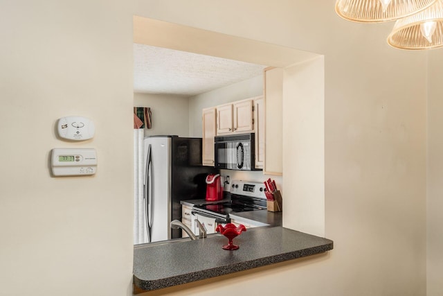 3300 Bellowind Dr, Reynoldsburg, OH 43068 - photo 12