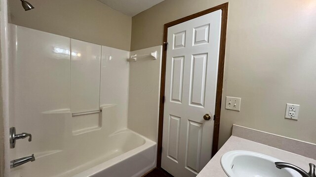 6948 Kinston Dr, Canal Winchester, OH 43110 - photo 11
