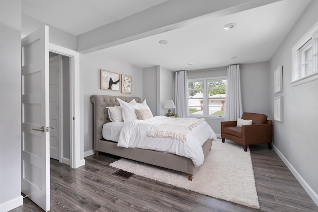 50 S Kellner Rd, Columbus, OH 43209 - bedroom with baseboards and dark wood finished floors