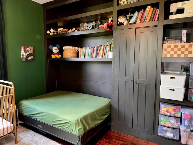 4640 Chillicothe Lancaster Rd SW, Lancaster, OH 43130 - bedroom with wood finished floors
