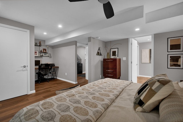 160 Wildwood Dr, Granville, OH 43023 - bedroom featuring wood finished floors, recessed lighting, a desk, and ceiling fan