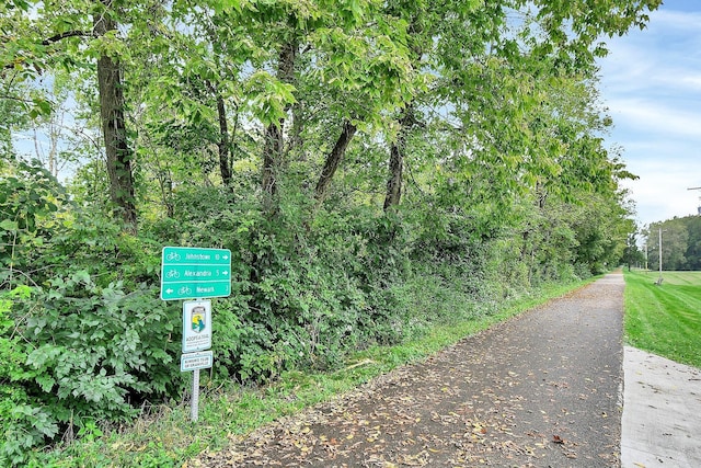 160 Wildwood Dr, Granville, OH 43023 - view of road