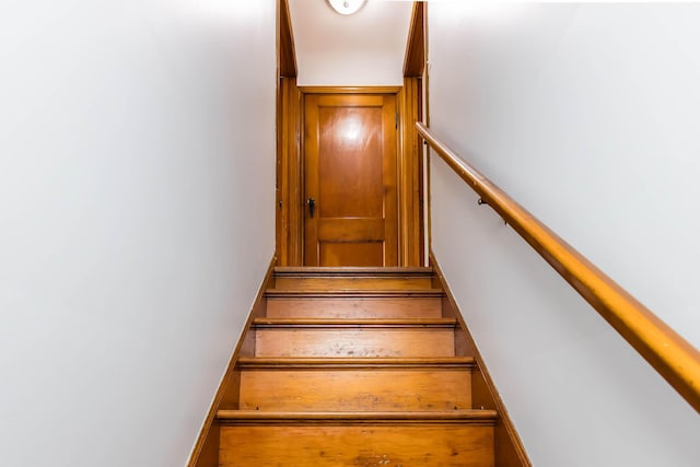 680 S Hague Ave, Columbus, OH 43204 - photo 18