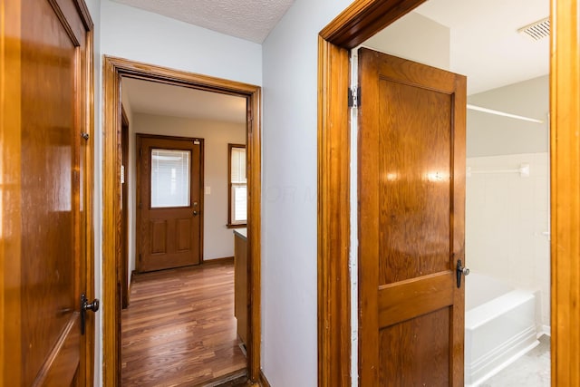 680 S Hague Ave, Columbus, OH 43204 - photo 17