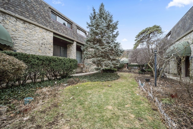 1208 Ashland Ave, Columbus, OH 43212 - view of green lawn