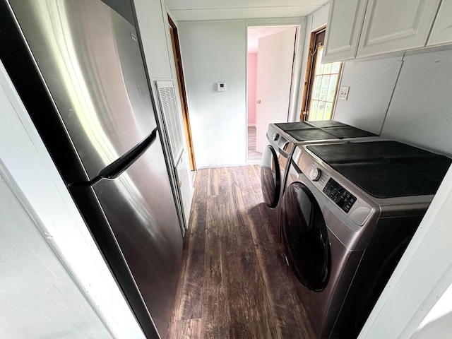 18 Skyline Dr, South Bloomfield, OH 43103 - washroom featuring independent washer and dryer and wood finished floors