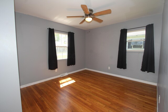 411 Smith Rd, Columbus, OH 43228 - photo 11