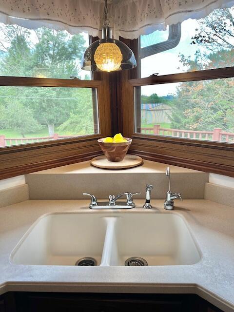 171 Ginder Rd NE, Lancaster, OH 43130 - kitchen view of a sink and light countertops