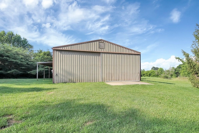 171 Ginder Rd NE, Lancaster, OH 43130 - view of pole building with a yard