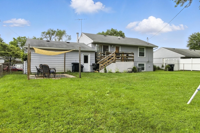 2190 Lendale Dr, Lancaster, OH 43130 - back of property with a deck and stairs