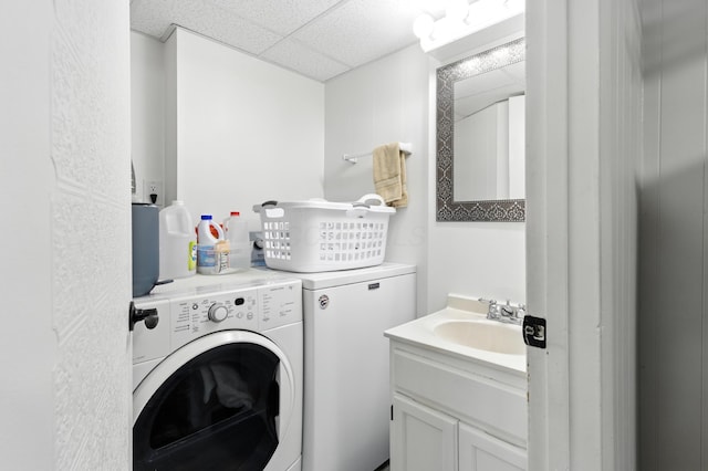 2190 Lendale Dr, Lancaster, OH 43130 - laundry area featuring washing machine and dryer and a sink