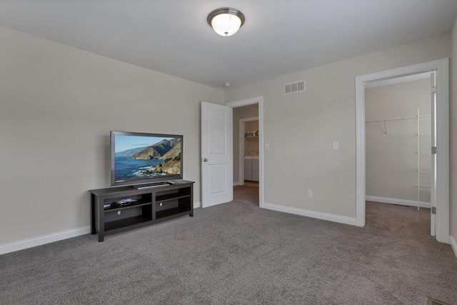 7263 Yarrow Run Rd, Plain City, OH 43064 - unfurnished bedroom featuring carpet flooring, a spacious closet, and a closet