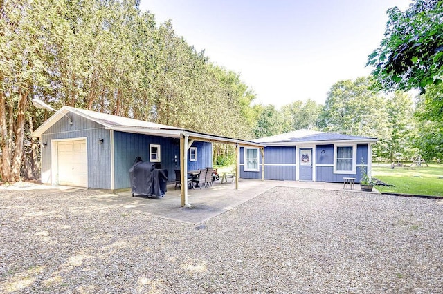 9020 Kinney Rd, Mount Vernon, OH 43050 - view of front of property with an outdoor structure and a detached garage