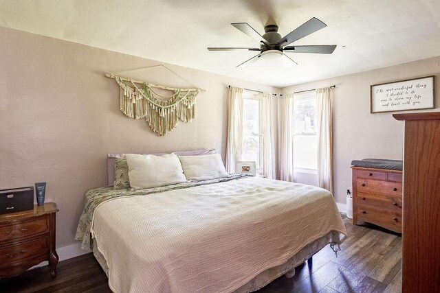 9020 Kinney Rd, Mount Vernon, OH 43050 - bedroom with wood finished floors and a ceiling fan