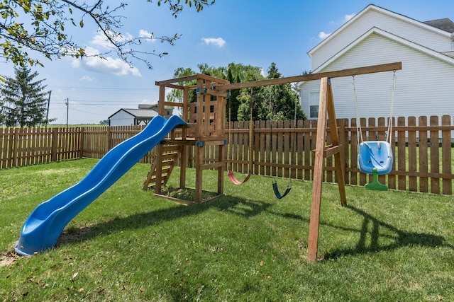 277 Plum Run Ct, Commercial Point, OH 43116 - view of play area with a fenced backyard