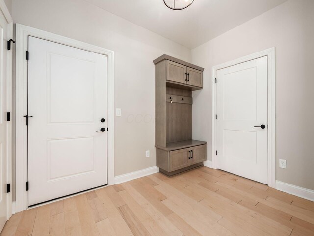 3311 Polden Hill Dr Unit 24, New Albany, OH 43054 - mudroom with light wood-type flooring