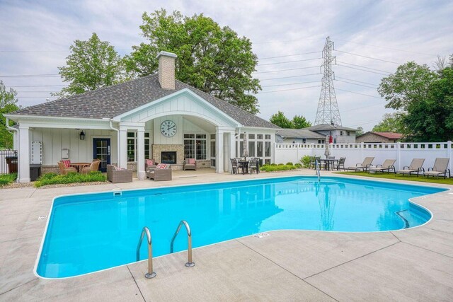 3311 Polden Hill Dr Unit 24, New Albany, OH 43054 - view of swimming pool featuring an outdoor living space and a patio