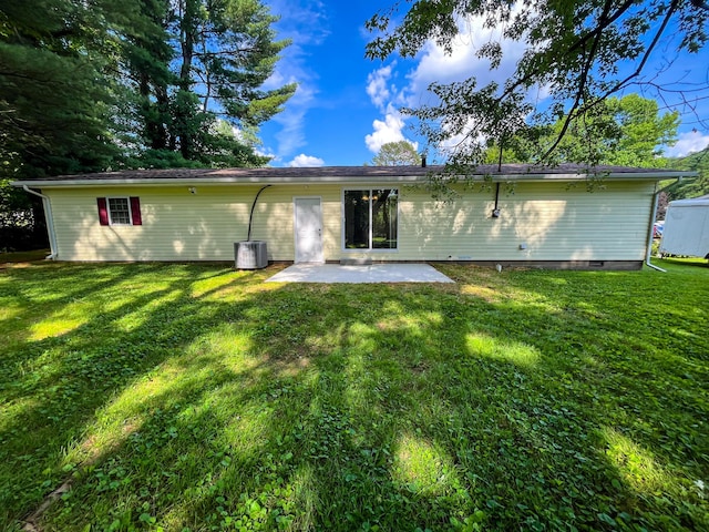 2065 Russell Dr, Zanesville, OH 43701 - photo 2