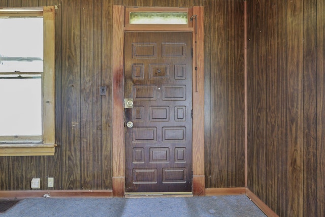 141 W Waterloo St, Canal Winchester, OH 43110 - carpeted foyer with wood walls
