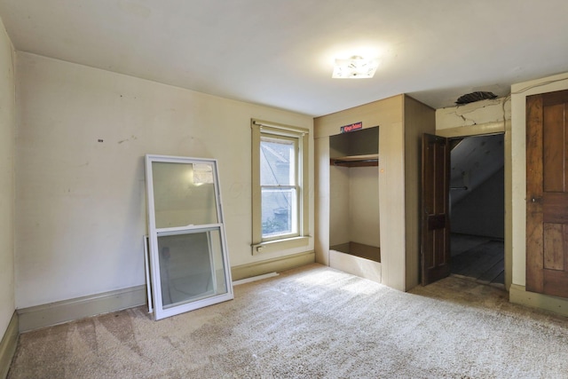 141 W Waterloo St, Canal Winchester, OH 43110 - unfurnished bedroom featuring carpet floors and a closet
