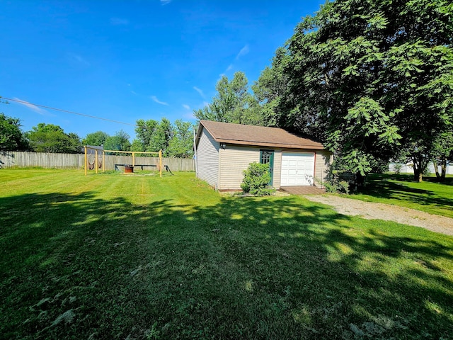 4999 Dickey Rd NE, Bloomingburg, OH 43106 - view of yard featuring an outdoor structure and a detached garage