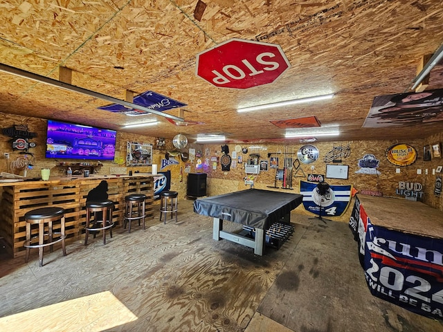 4999 Dickey Rd NE, Bloomingburg, OH 43106 - playroom featuring a bar and billiards table